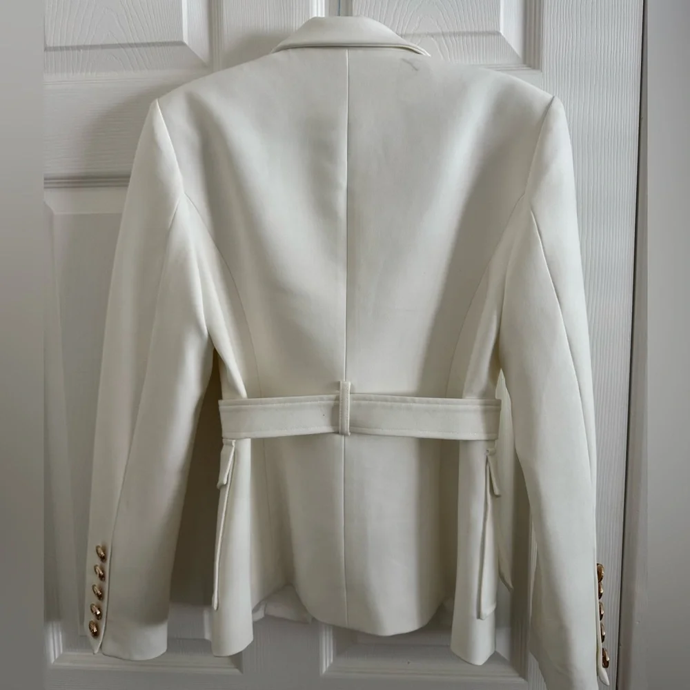 Chic White Double-Breasted Women's blazer and pants - Picture 2 of 4
